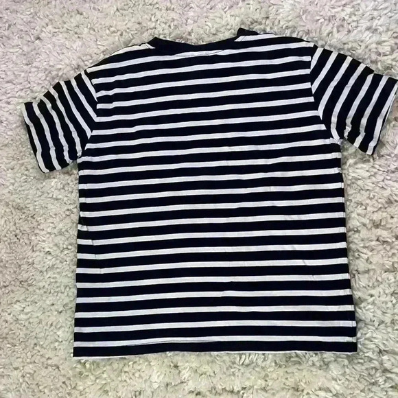 H&M Women’s relaxed fit Tshirt- size small - Picture 7 of 7